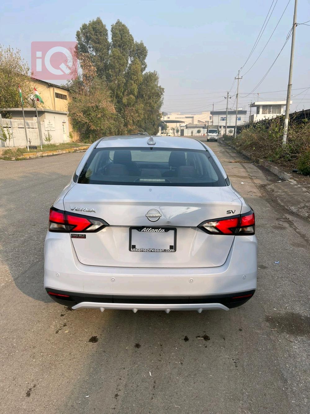 نيسان فيرسا